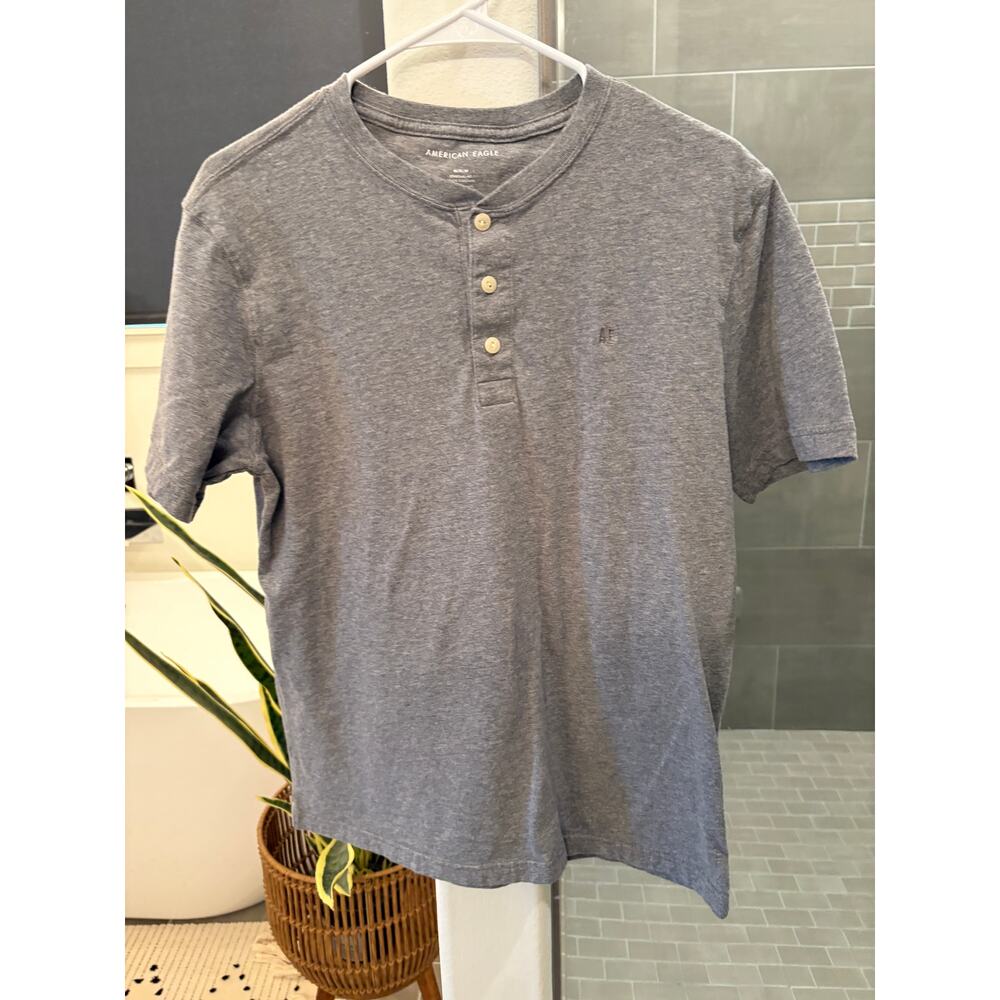 American Eagle Men’s Henley Tee